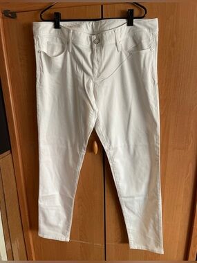 NWT NEW with tags Lilly Pulitzer Worth Skinny Jeans Pants White Women Size 16